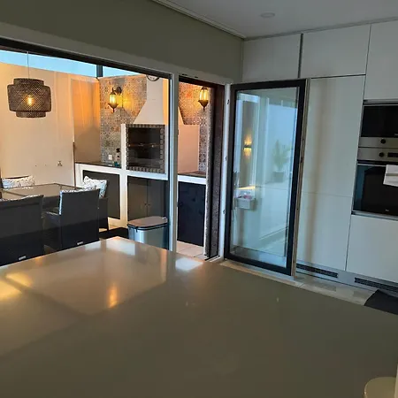 Modern Near Lisbon & Beaches With Heated Pool * Fernao Ferro