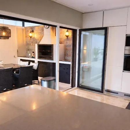 Modern Near Lisbon & Beaches With Heated Pool Fernao Ferro