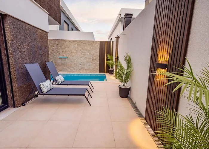 Modern Near Lisbon & Beaches With Heated Pool *