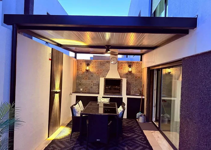 Modern Near Lisbon & Beaches With Heated Pool *