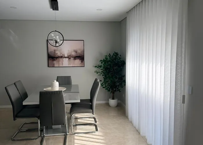 Modern Near Lisbon & Beaches With Heated Pool * Fernao Ferro
