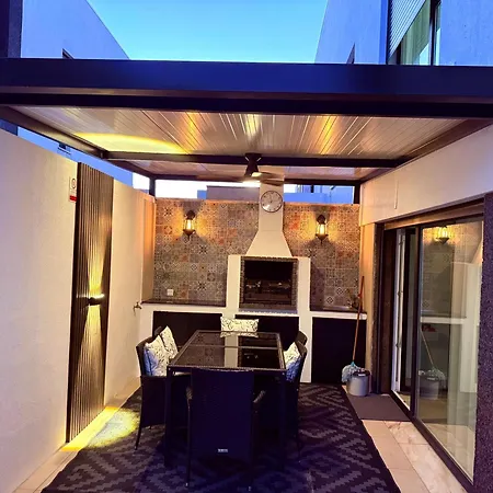 Modern Near Lisbon & Beaches With Heated Pool *