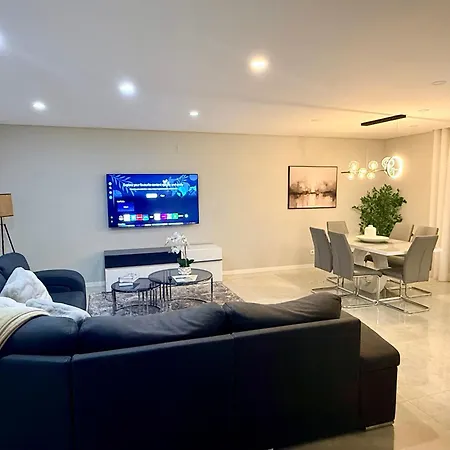Modern Near Lisbon & Beaches With Heated Pool Villa *