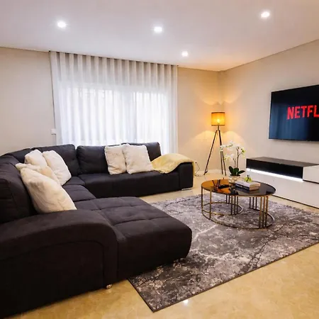 Modern Near Lisbon & Beaches With Heated Pool Vila