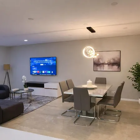 Modern Near Lisbon & Beaches With Heated Pool Vila *