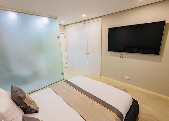 Modern Near Lisbon & Beaches With Heated Pool Fernao Ferro