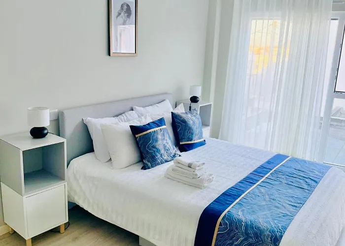 Modern Near Lisbon & Beaches With Heated Pool *
